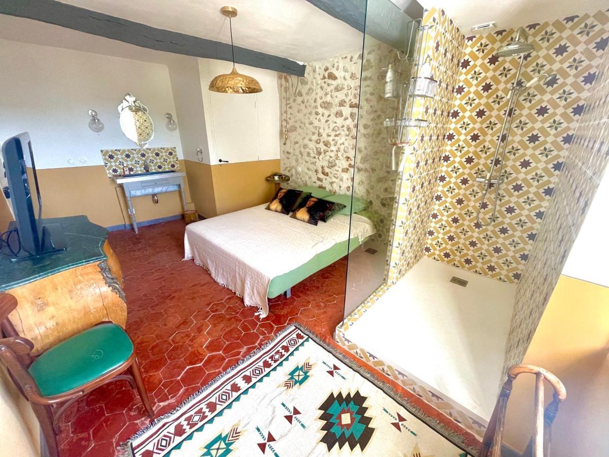 La Bergerie Barbebelle - Piscine - Proche Tourtour - Gorges Du Verdon - De Sainte Croix Bed & Breakfast Villecroze
